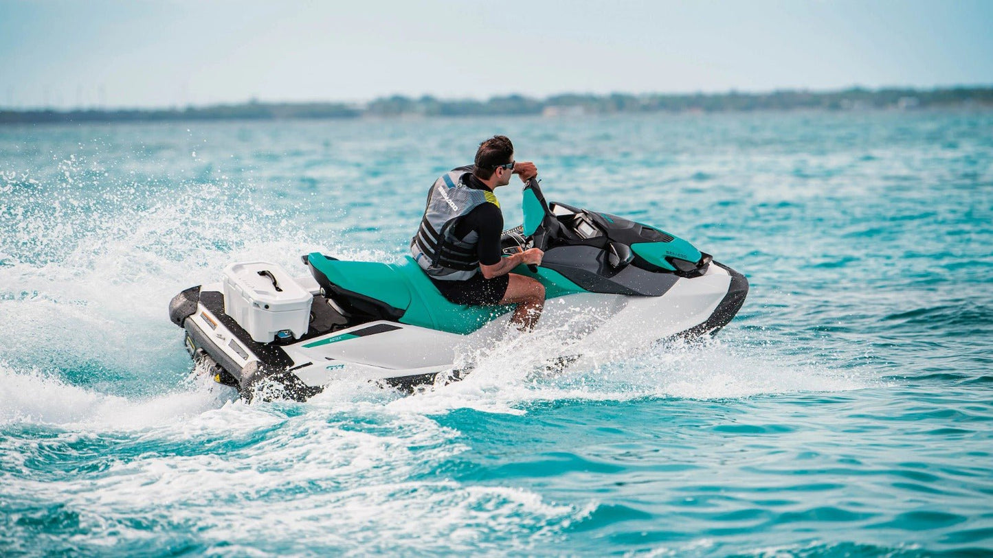 Doha: Jet-Ski-Verleih im Doha Corniche Box Park