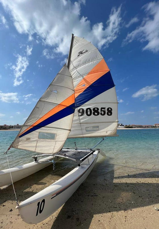 Dubai: Catamaran Sailing Experience