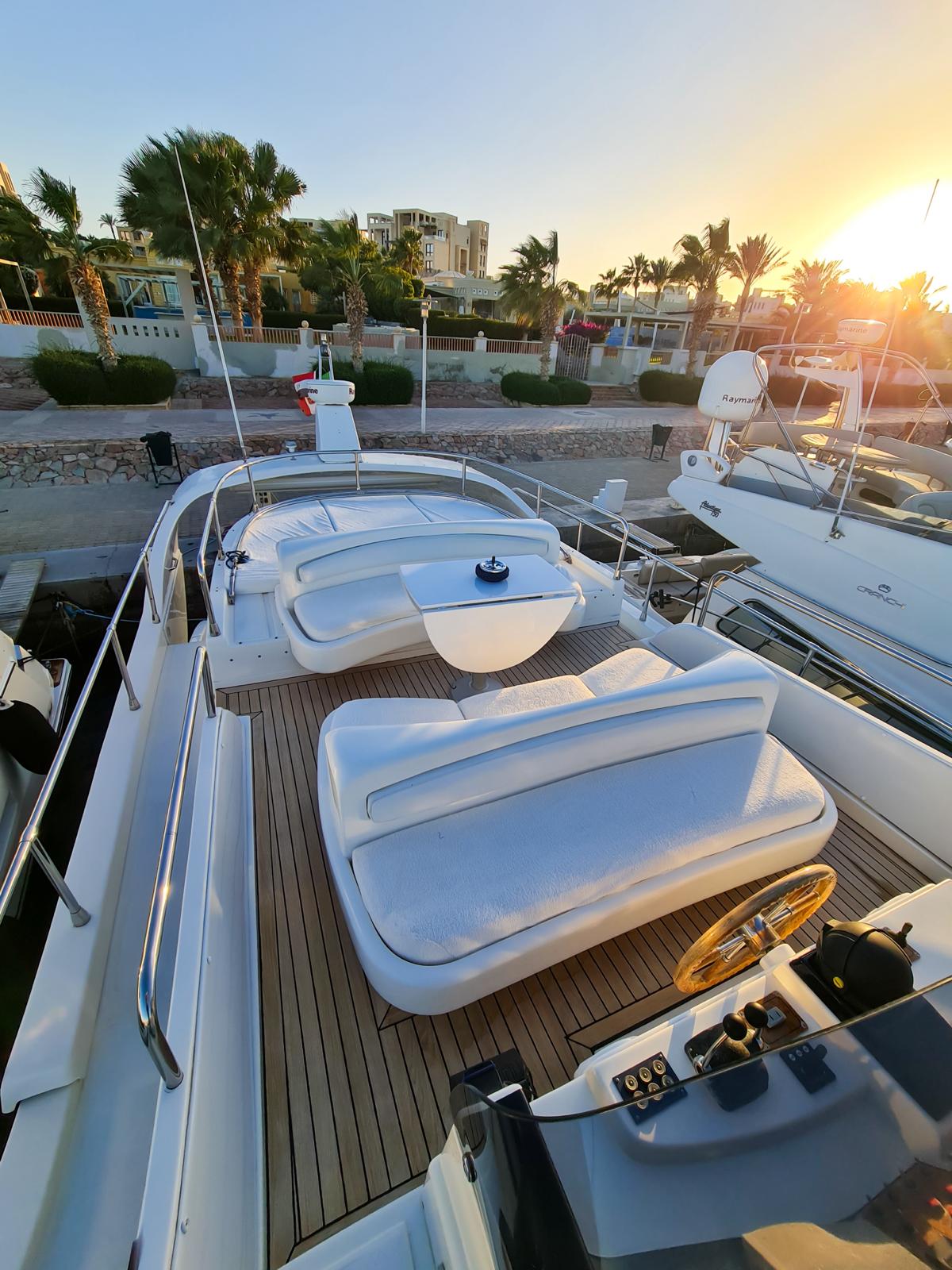 El Gouna: Private Luxury Yacht Trip on a 54FT Yacht