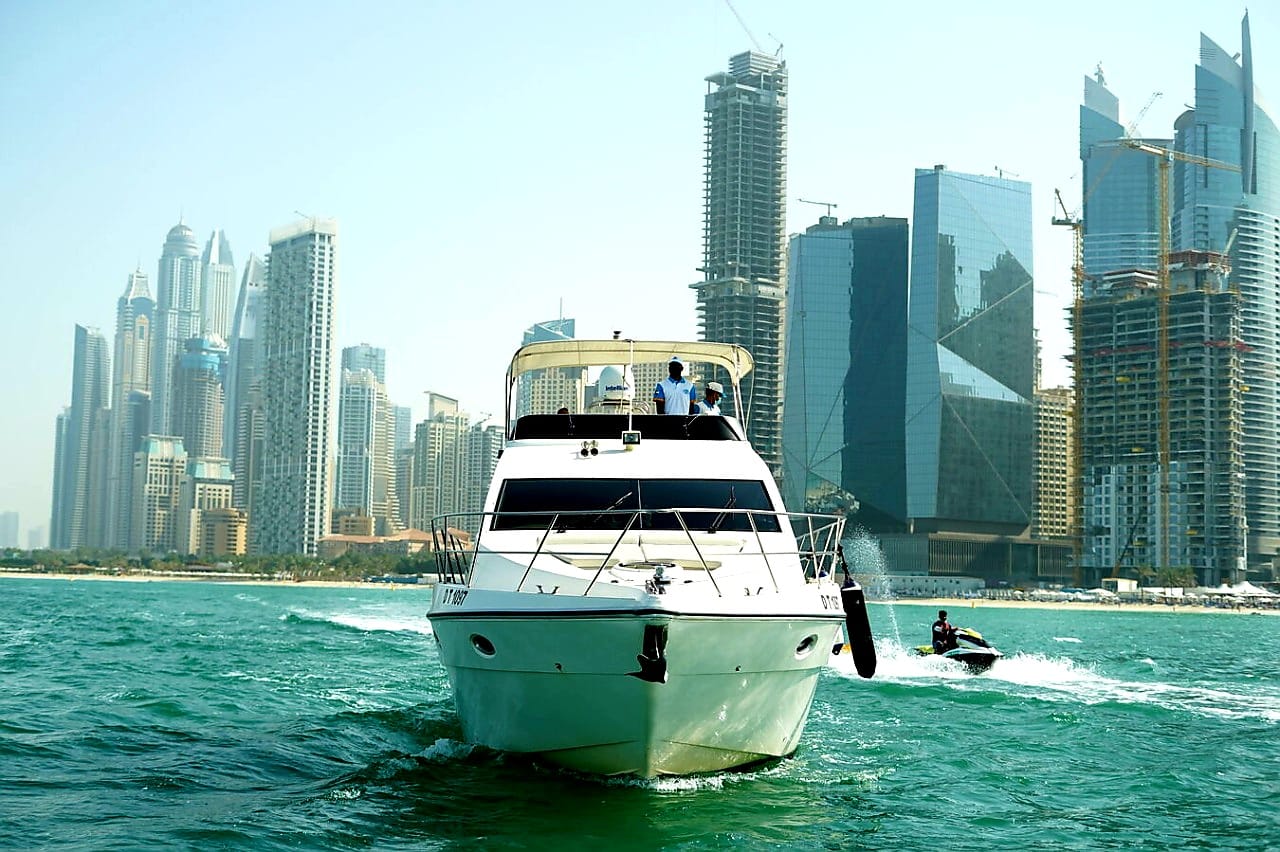 Dubai: Tur Pribadi Majesty 48FT