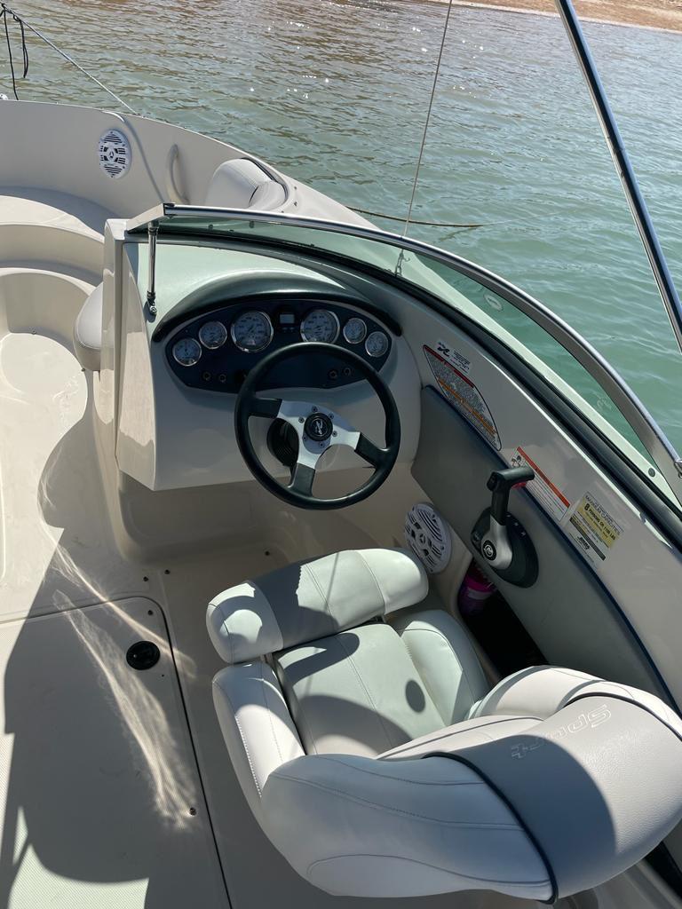 الجونة: رحلة خاصة بالقارب السريع إلى الخليج (Sea Ray 185 May)
