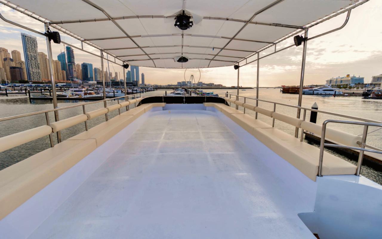 Дубай: частный тур Lafet 120FT