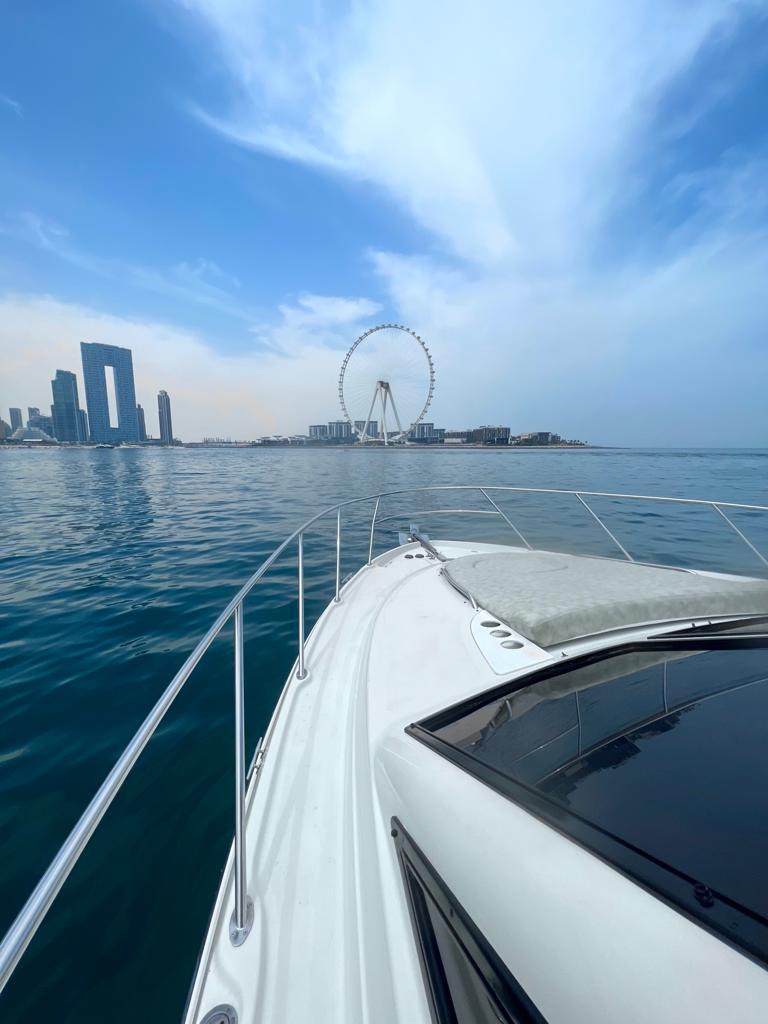 Dubái: recorrido en yate de lujo de 48 pies