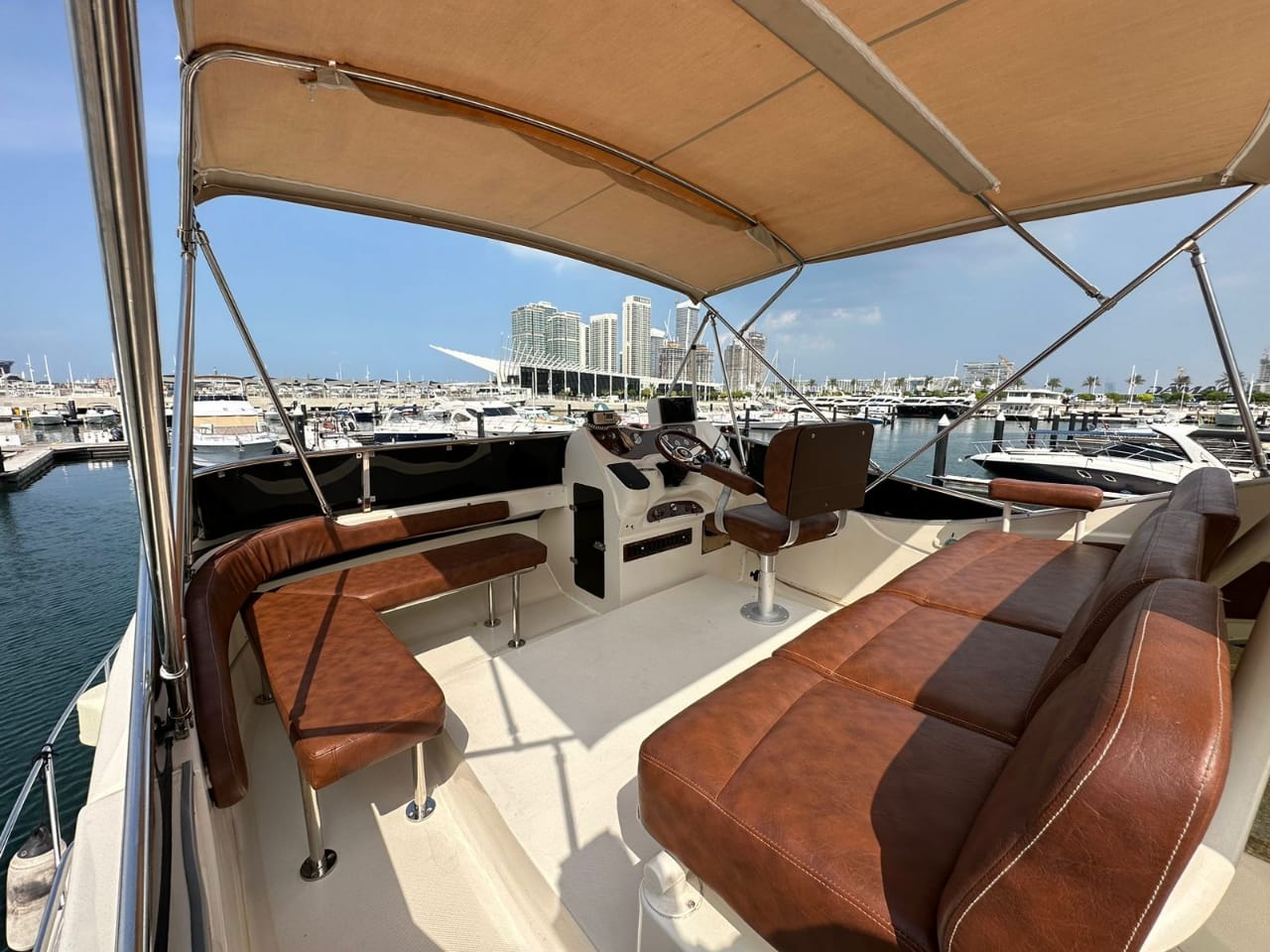 Dubái: recorrido en yate de lujo de 48 pies