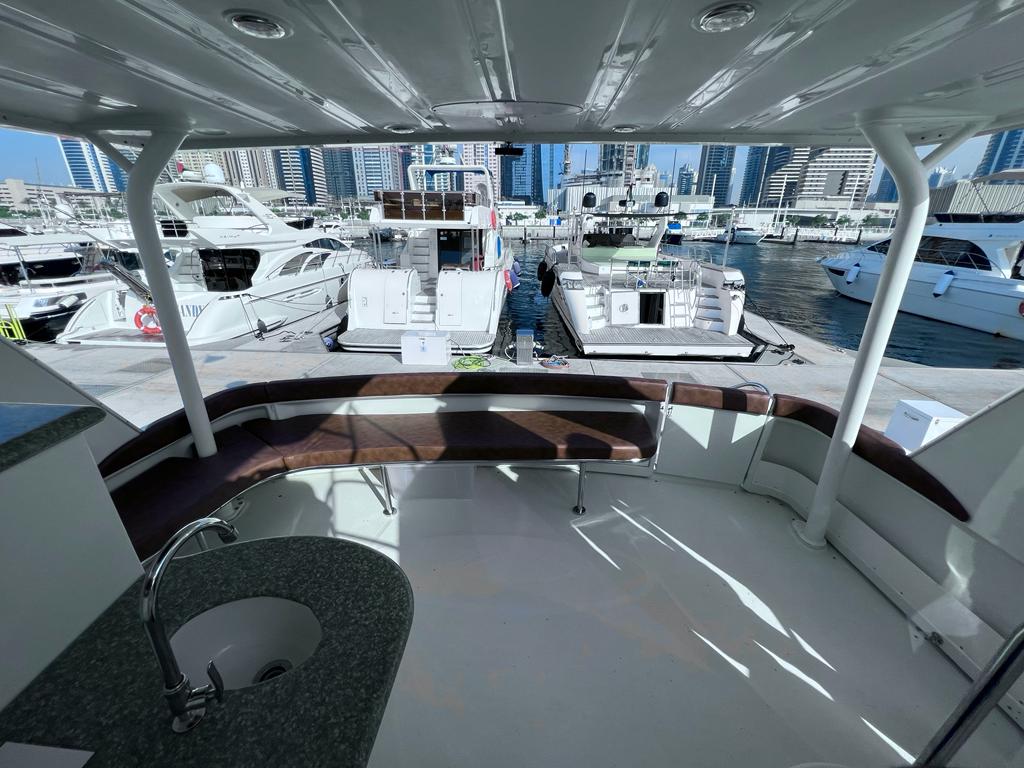 Dubái: recorrido en yate de lujo de 48 pies