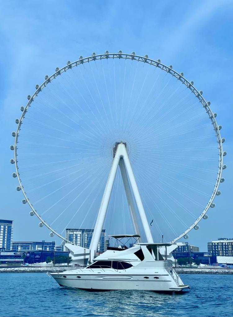 Dubái: recorrido en yate de lujo de 48 pies