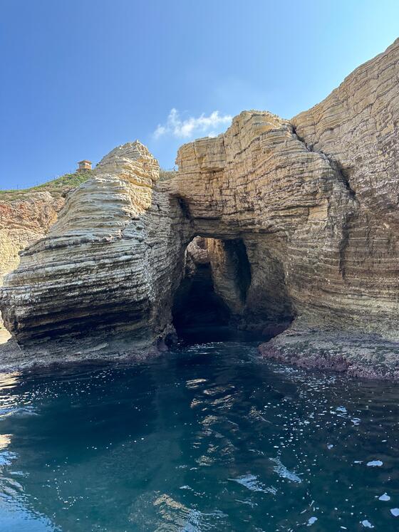 Bejrut: Rejs łodzią przy skałach Raouche