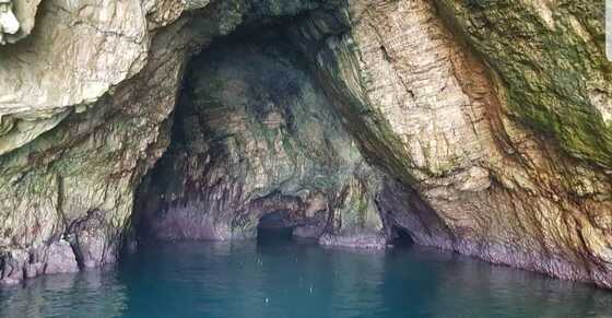 Bejrut: Rejs łodzią przy skałach Raouche