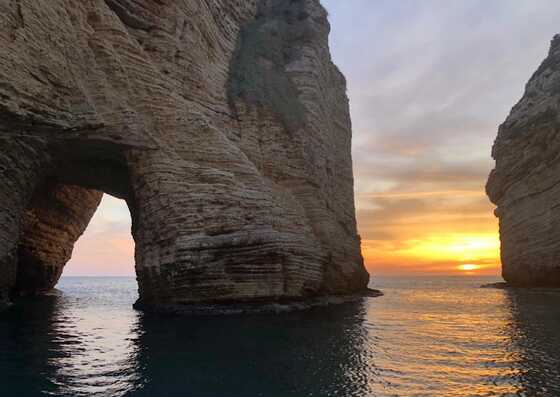 Bejrut: Rejs łodzią przy skałach Raouche