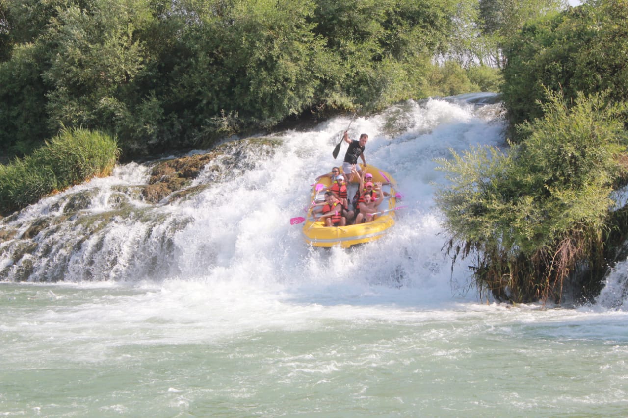 バールベック:アッシ川でのラフティングアドベンチャー