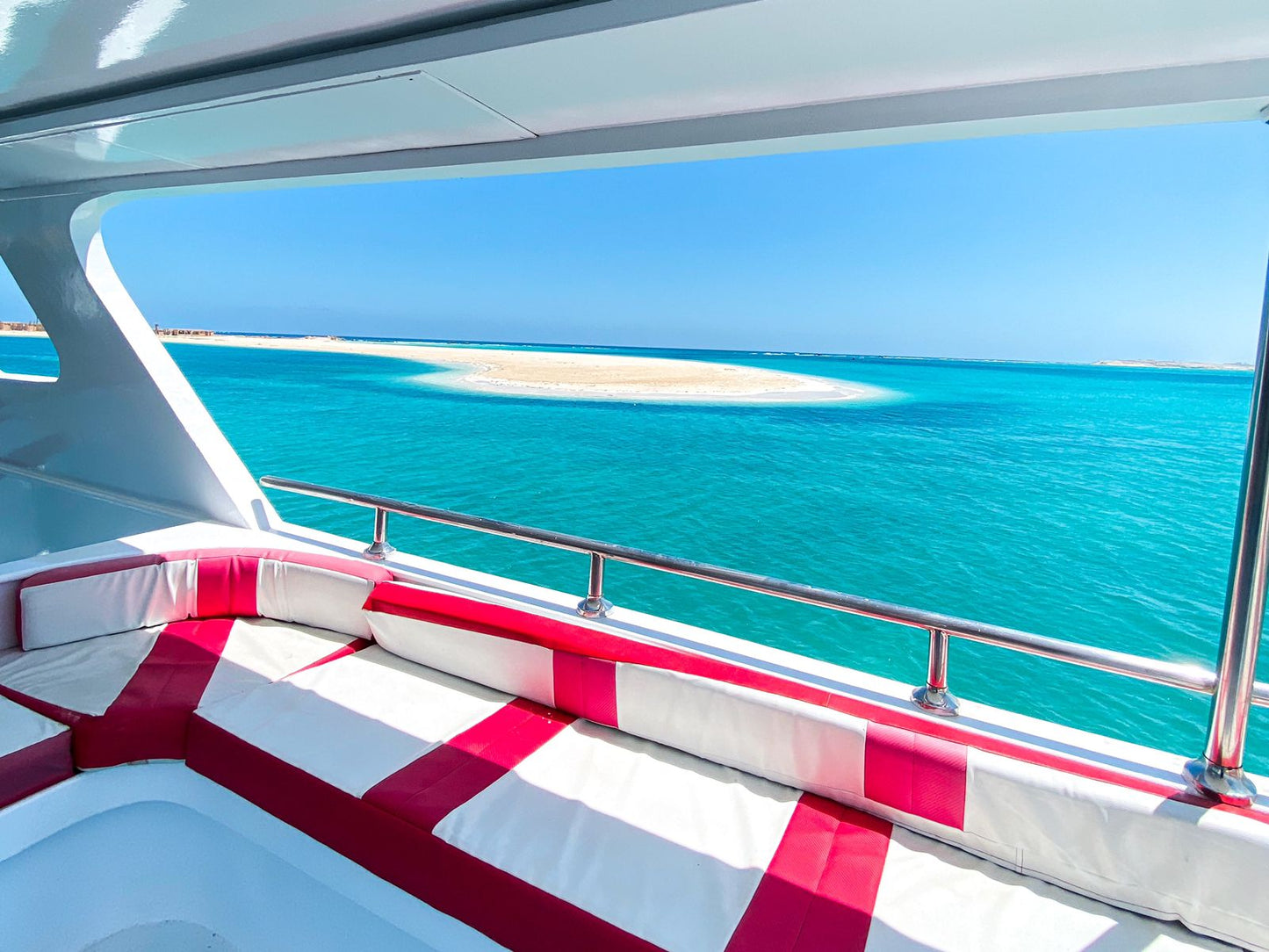Marsa Matrouh: El Prince Private Yacht Trip to Nawras Island