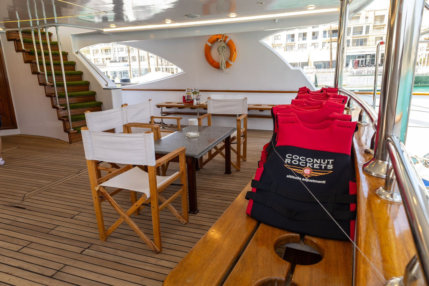 Marassi: viaje privado en yate con natación y almuerzo opcional en la costa norte