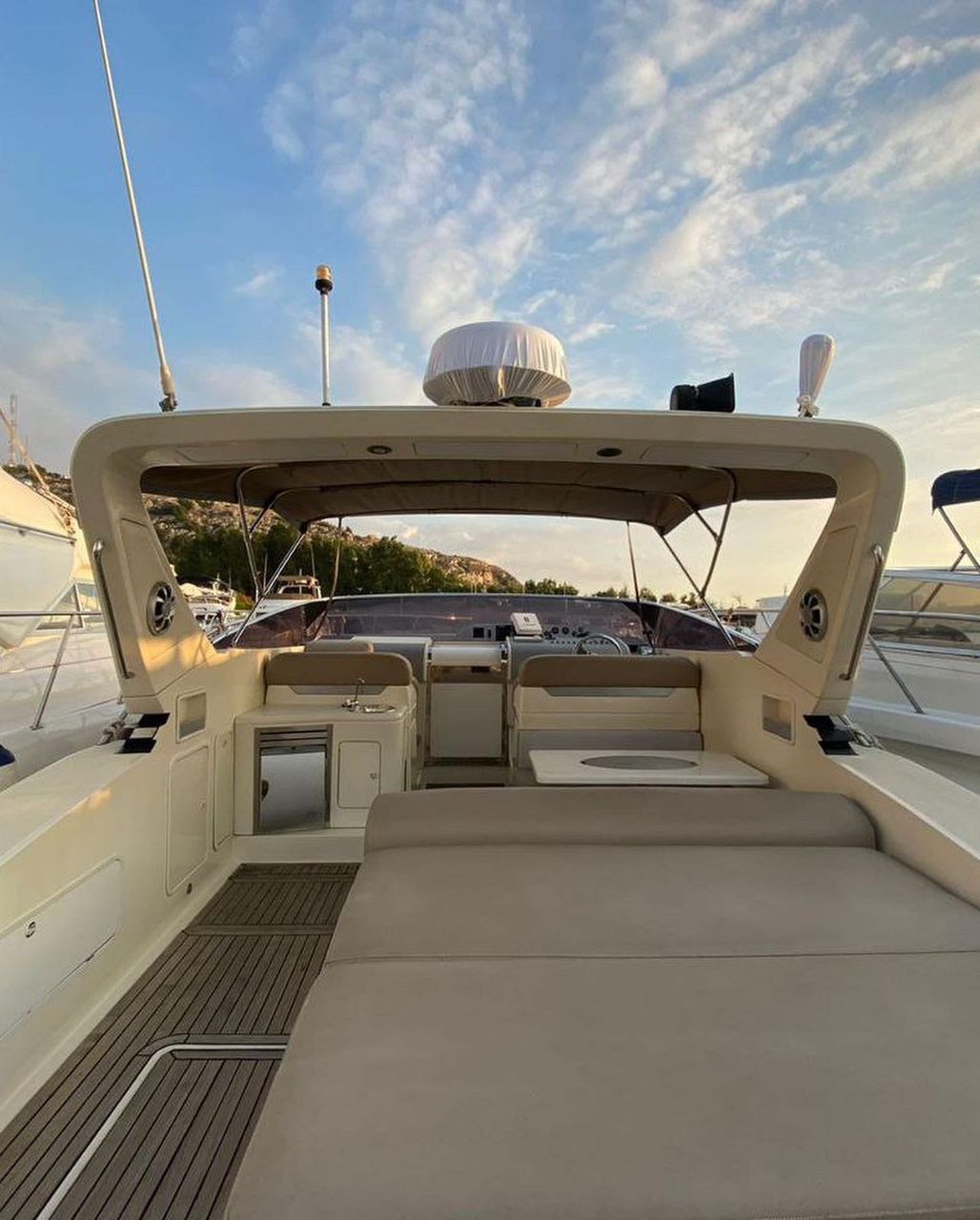 Bejrut: Prywatny czarter jachtu 41FT z La Marina Dbayeh