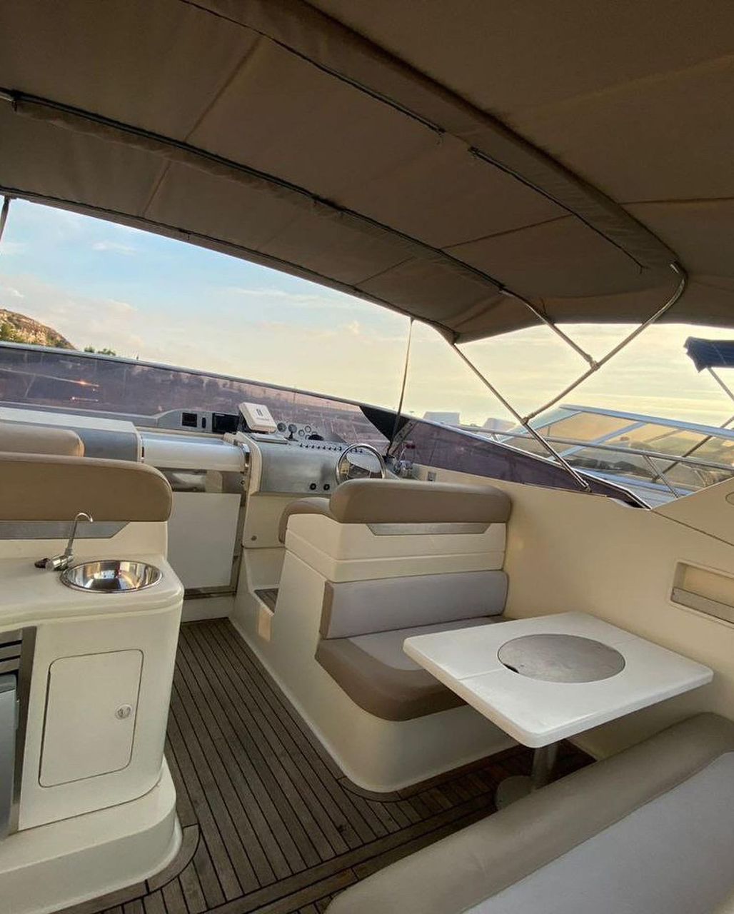 Bejrut: Prywatny czarter jachtu 41FT z La Marina Dbayeh