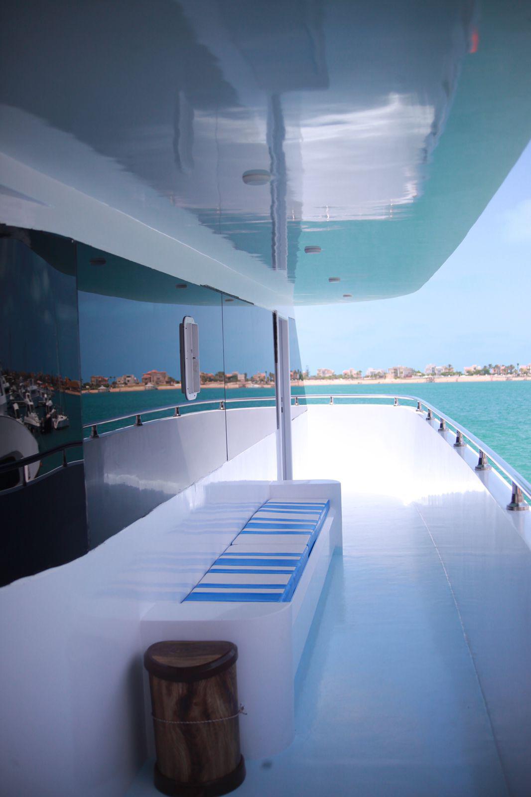 Porto Marina: viaje privado en yate al paraíso con natación y almuerzo opcional en la costa norte