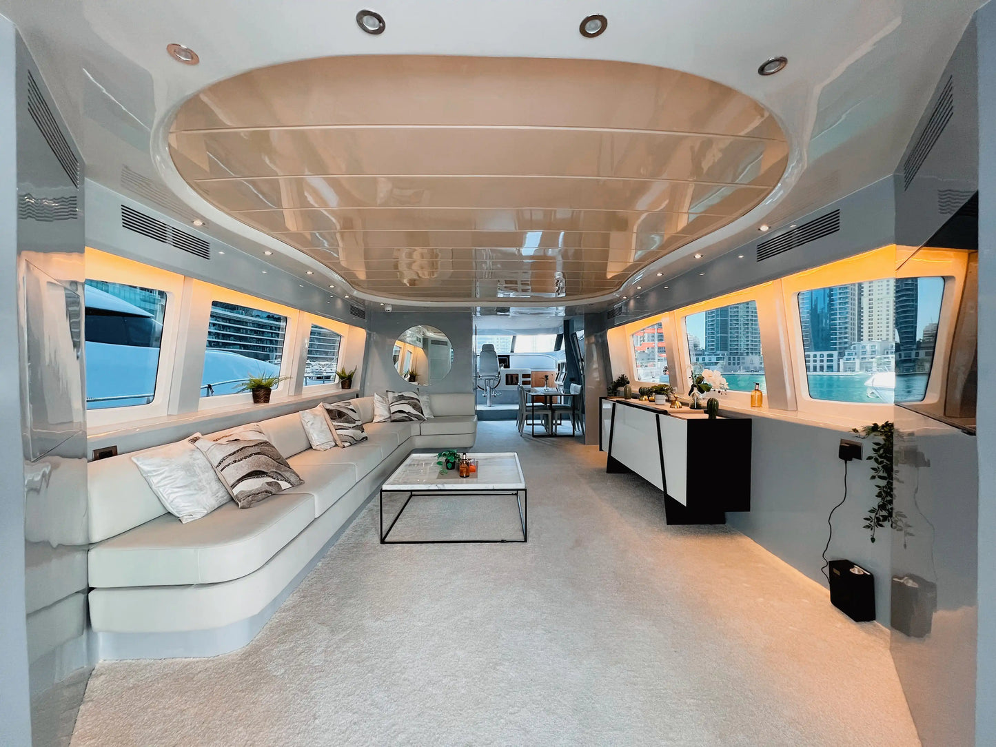 Dubai: Maiora Boat 84 ft Private Boat Trip