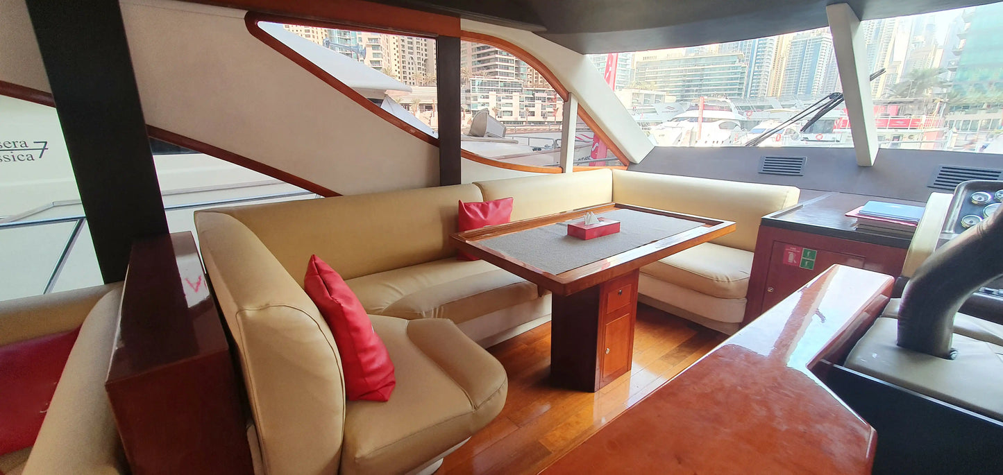 Dubai: Private Bootsfahrt mit dem Durreti-Boot (70 Fuß).