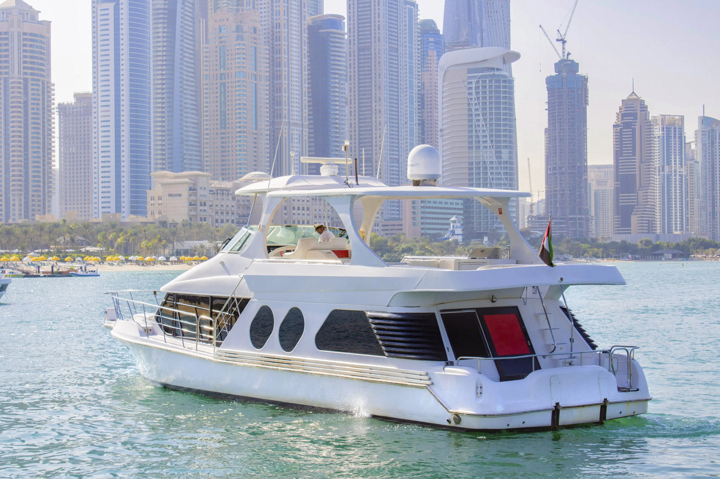 Dubaj: Prywatna wycieczka łodzią Blue Water 62 ft