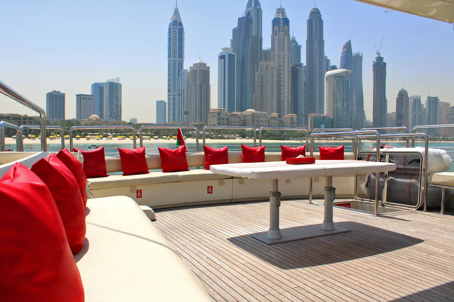 Dubai: passeio de barco privado de barco clássico de 80 pés