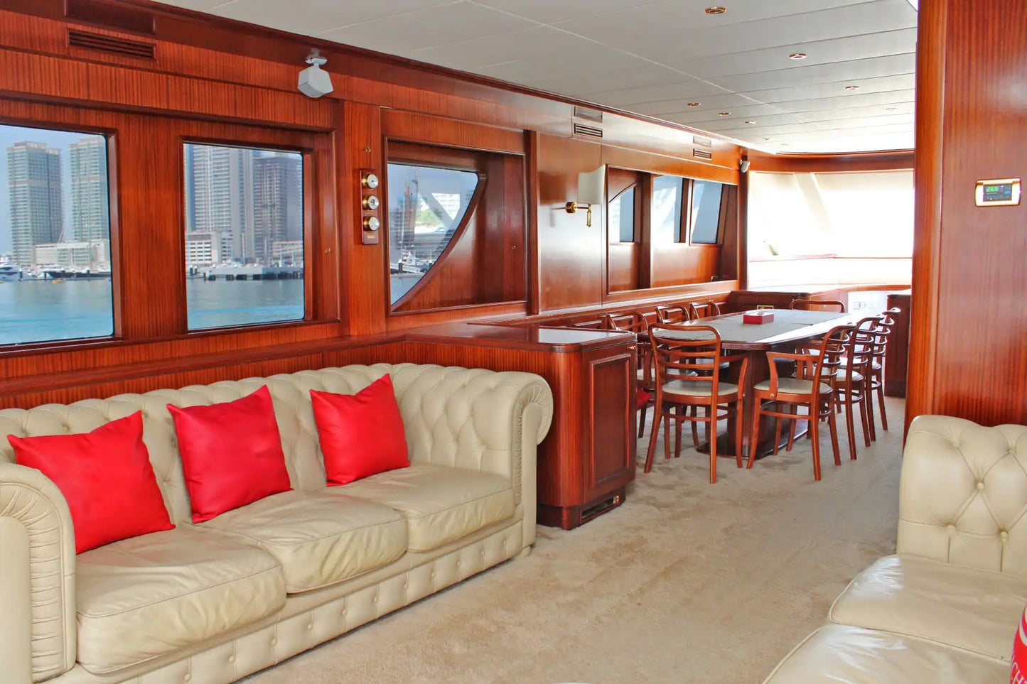 Dubai: passeio de barco privado de barco clássico de 80 pés