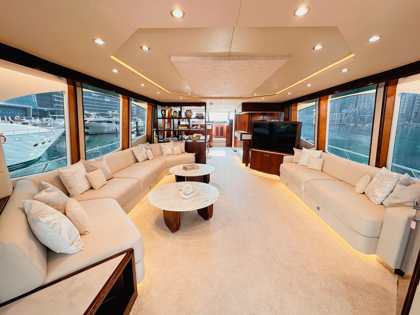 Dubaï : Excursion Privée en Bateau Majesty 88 ft