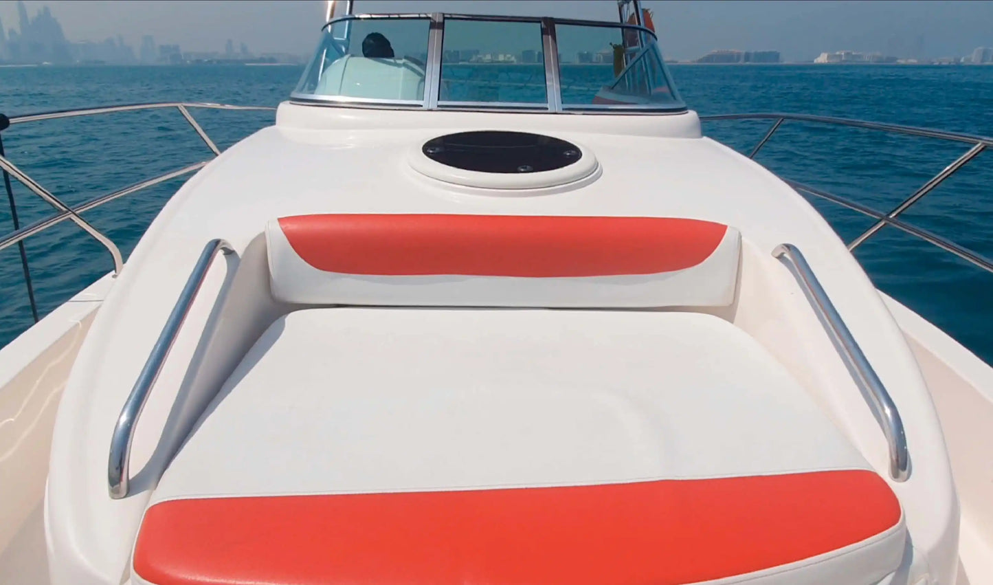 Dubaj: prywatna wycieczka łodzią Gulf Craft Boat o długości 36 stóp