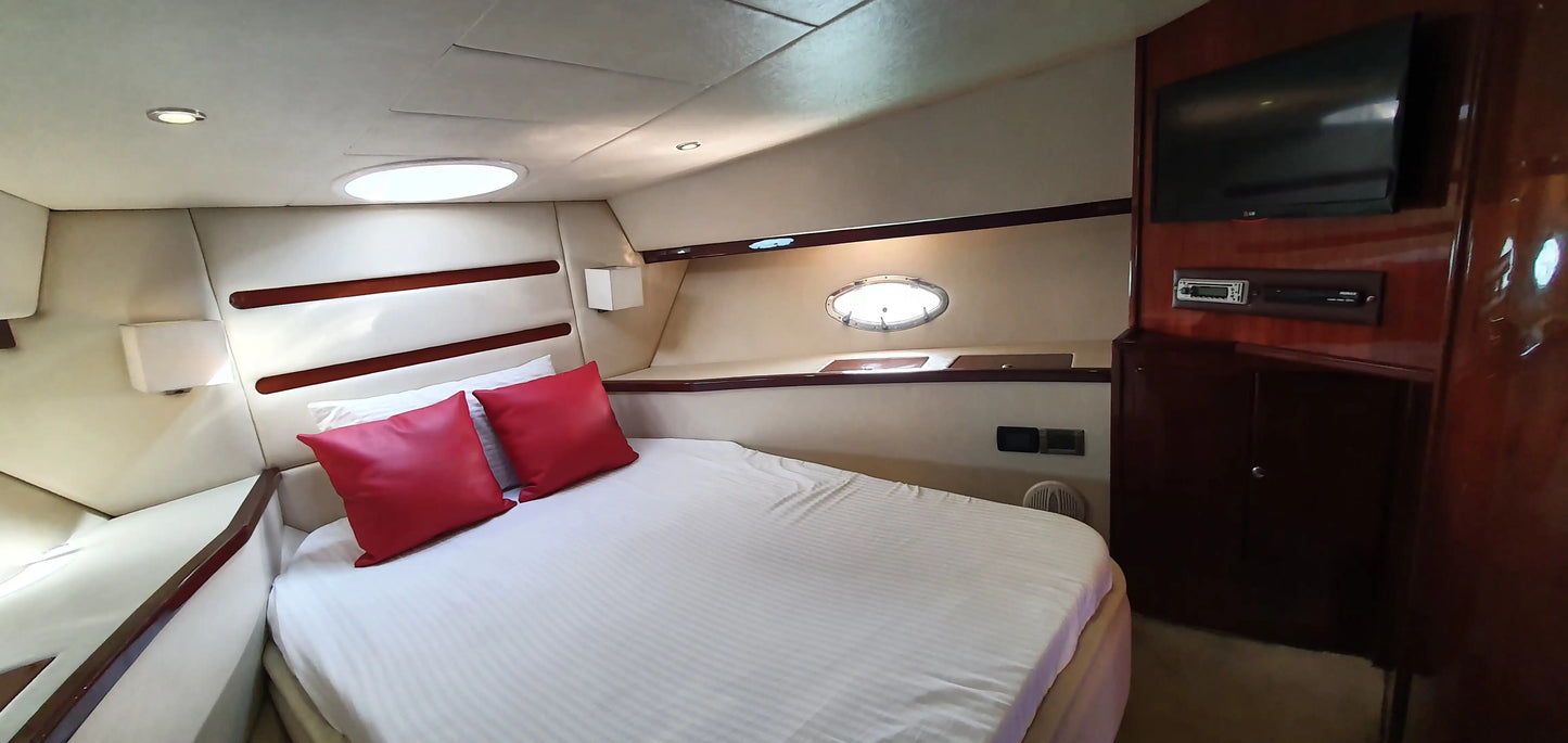 دبي: رحلة القارب الخاص بقارب أسمارين بطول 52 قدمًا