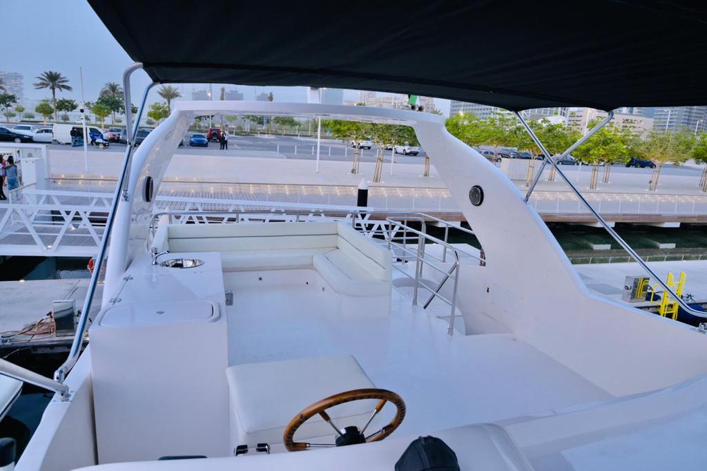 Dubai: 72 FT SuperFly Siddi Yacht Tour