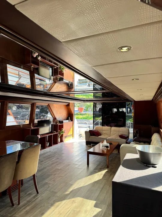 Beirut: Private VIP Yacht Rental from La Marina Dbayeh