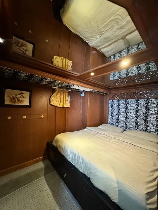 Beirut: Private VIP Yacht Rental from La Marina Dbayeh