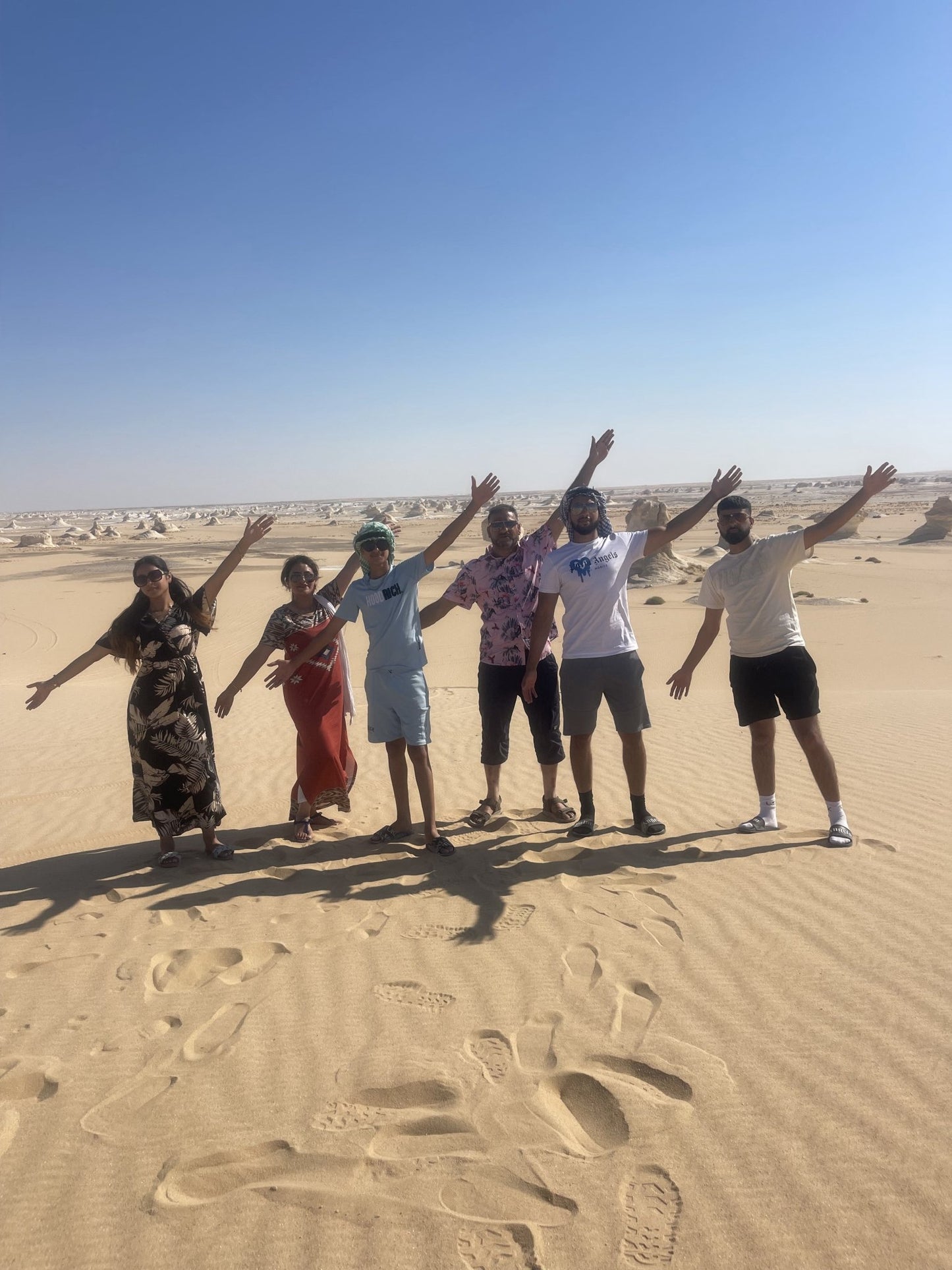 Cairo: Explore the Black & White Deserts with Overnight Camping