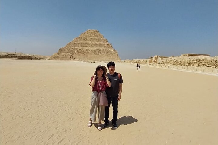 Cairo: Private Guided Giza Pyramids, Memphis City and Saqqara Day Tour