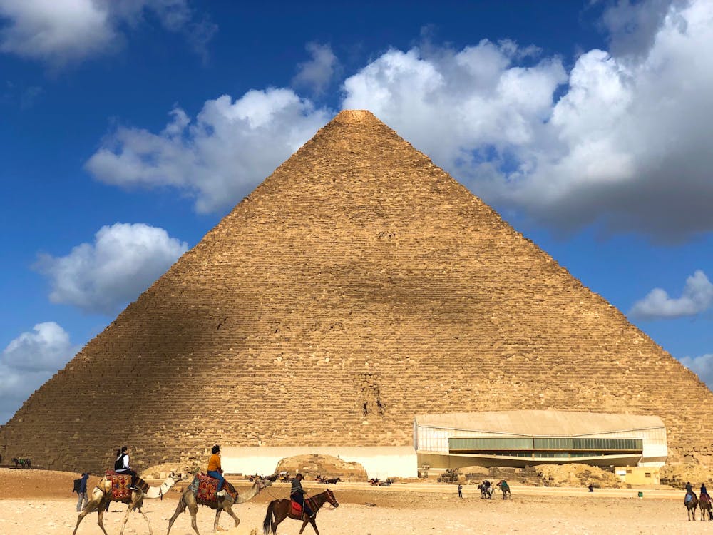 Cairo: Private Guided Pyramids of Giza and The Grand Egyptian Museum Full - Day Tour