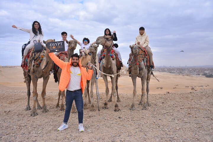 Cairo: Private Tour of Giza Pyramids, Saqqara and Memphis with Egyptologist Guide
