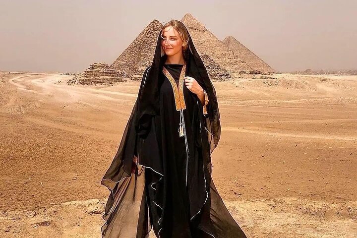 Cairo: Private Tour of Giza Pyramids, Saqqara and Memphis with Egyptologist Guide