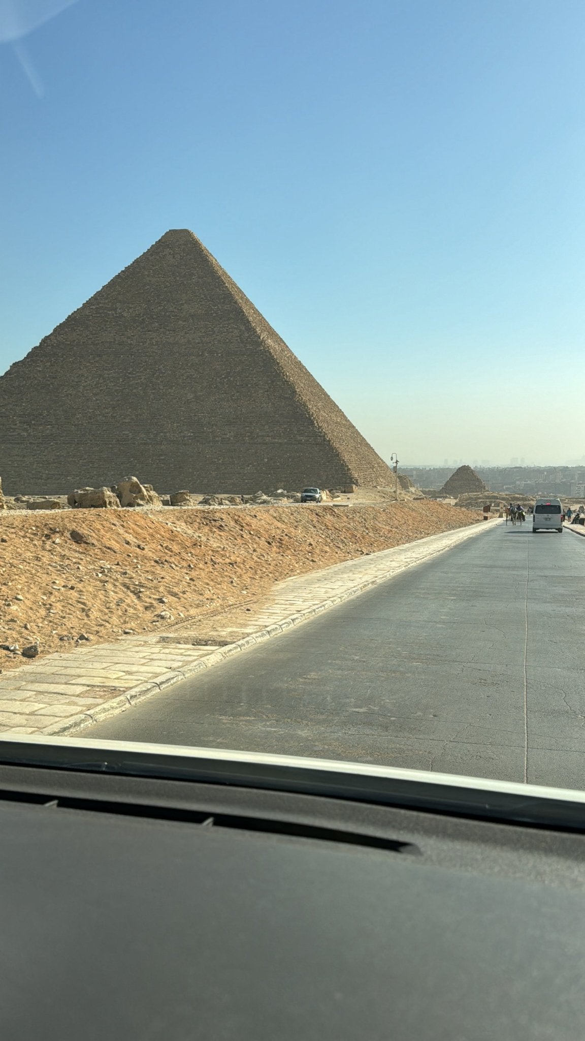 Cairo: Private Tour to the Pyramids of Giza, Sphinx and Camel Ride with Lunch