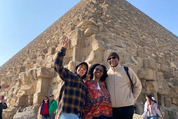 Cairo: Pyramids, Sphinx & Felucca Ride Tour for Layover