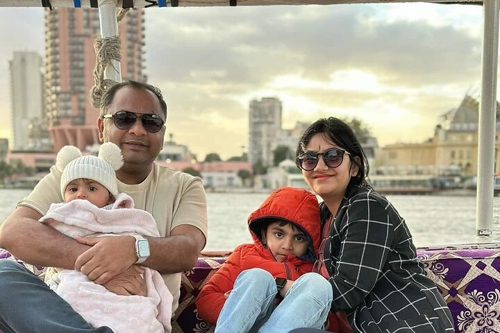 Cairo: Pyramids, Sphinx & Felucca Ride Tour for Layover