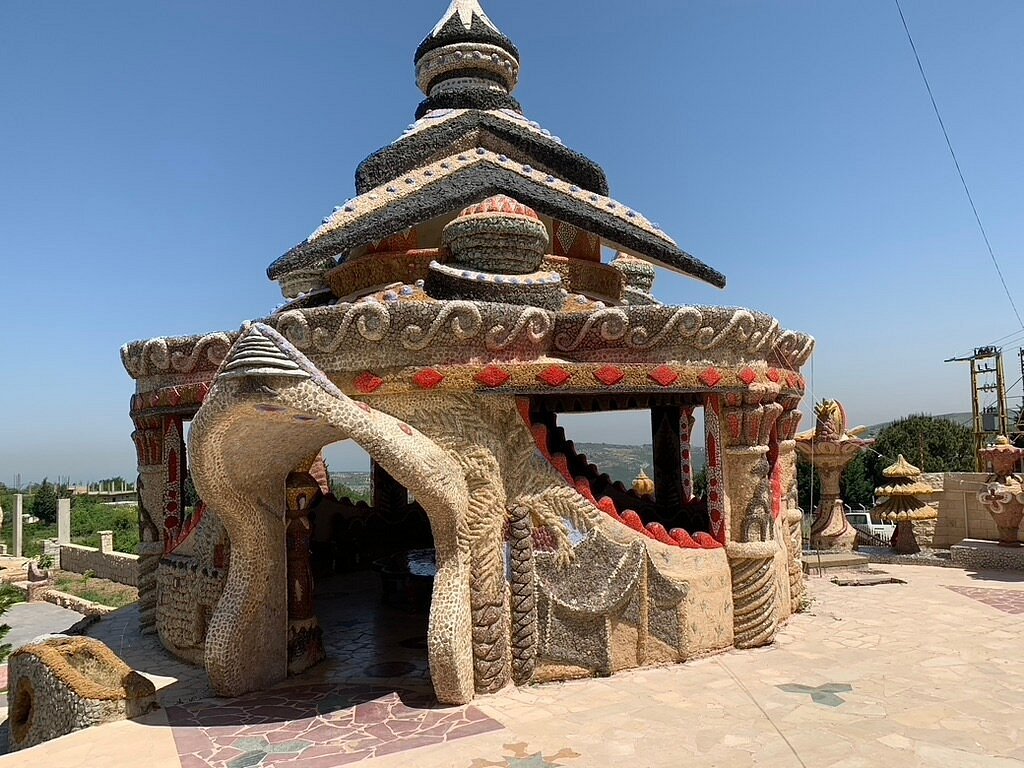 From Bejrutu: Jabal El Arbaaine, Pałac Snów, Oyoun El Samak i Jaskinia Zahlan - wycieczka jednodniowa