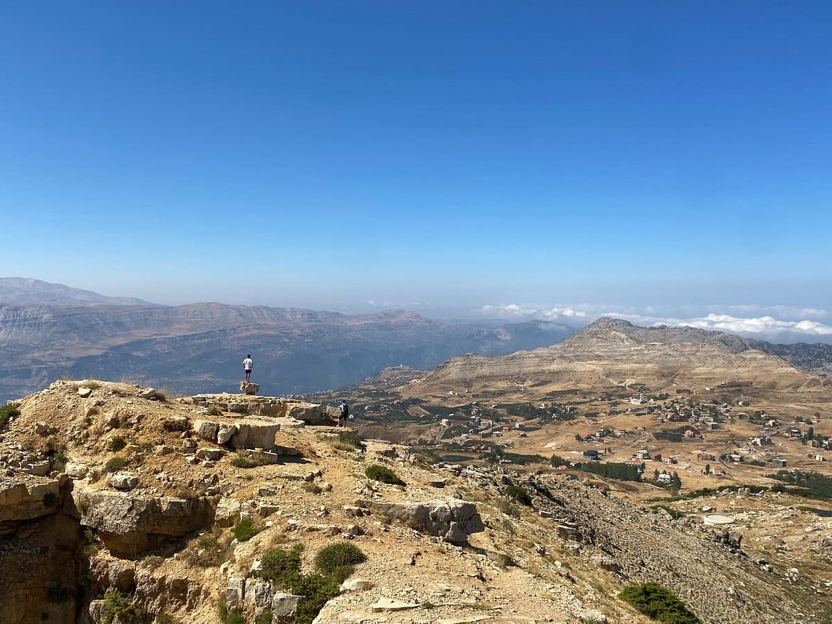 De Beirute: Lagos Aaqoura, Cachoeira Baatara e excursão de um dia a Batroun