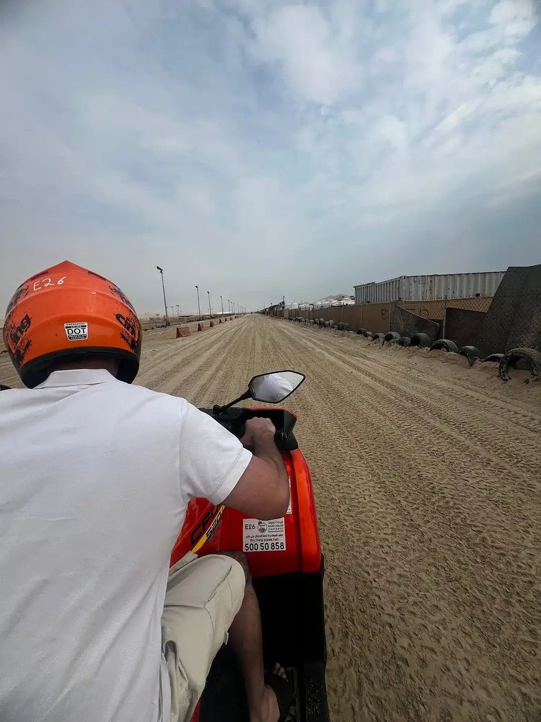 दोहा: डेजर्ट सफारी विद ड्यून बैशिंग, ऊंट की सवारी और सैंडबोर्डिंग