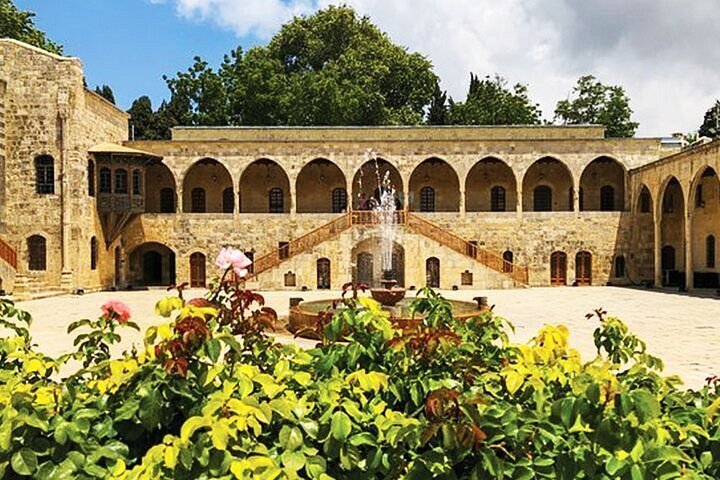 De Beirute: excursão Beiteddin e Deir El Qamar com almoço