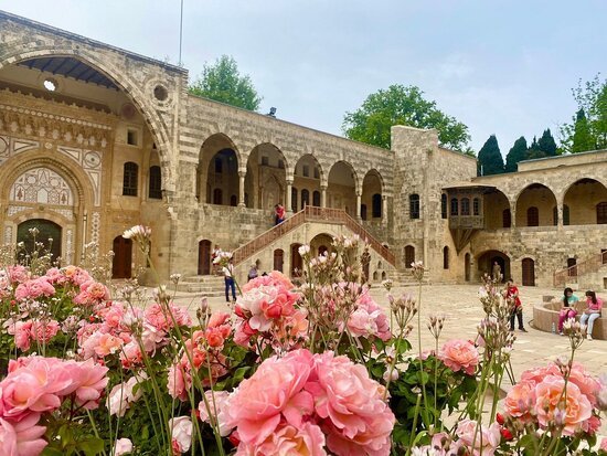 Beirut: Chouf Mountains and Moussa Castle Private Tour