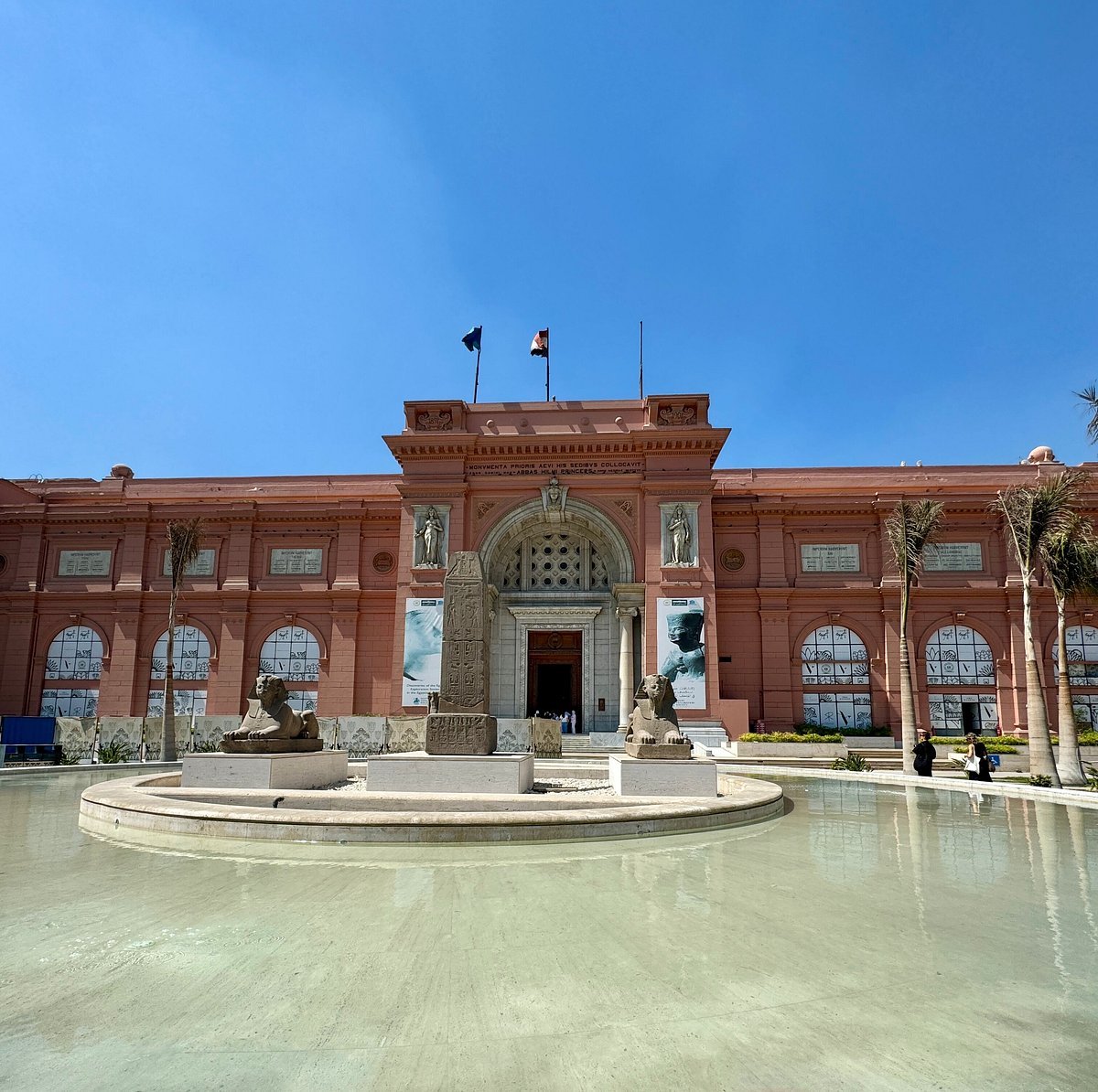 Von Sharm El-Sheikh: Einfaches Busabenteuer in Kairo mit Rückflug