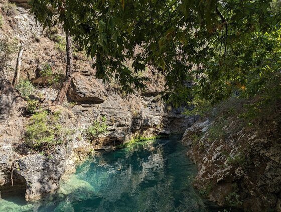 De Beirute: experiência de caminhada e natação no lago Chouwen