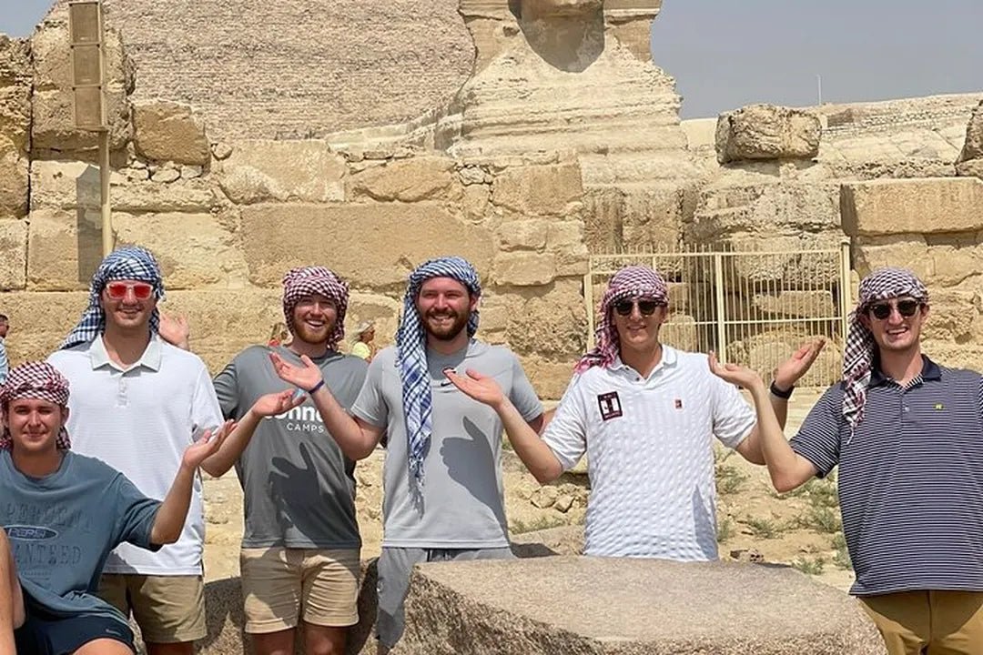 El Cairo: tour privado de un día a Giza, Saqqara y la Esfinge de Memphis, incluido el almuerzo