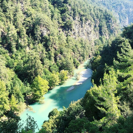 From Bejrutu: Wędrówka i pływanie nad jeziorem Chouwen