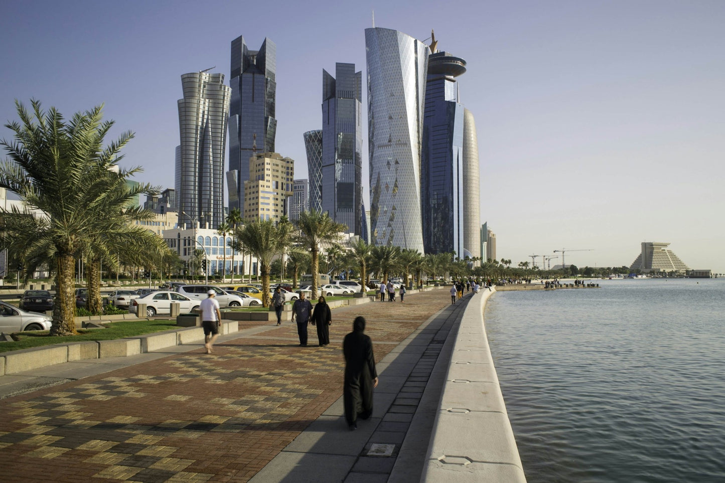 Doha: City Highlights Tour with Hotel and Airport Pickup