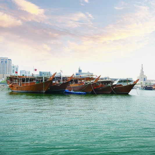 Doha: Private Dhow Cruise with Corniche Walk and Sunset Views