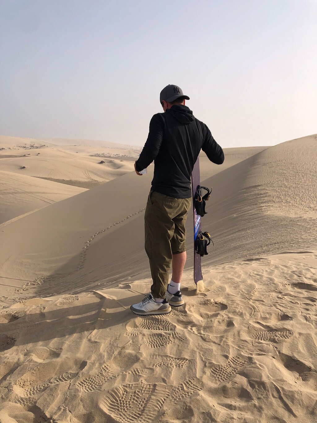 Doha: Private Full - Day Desert Safari, Sandboarding and Buffet Dinner